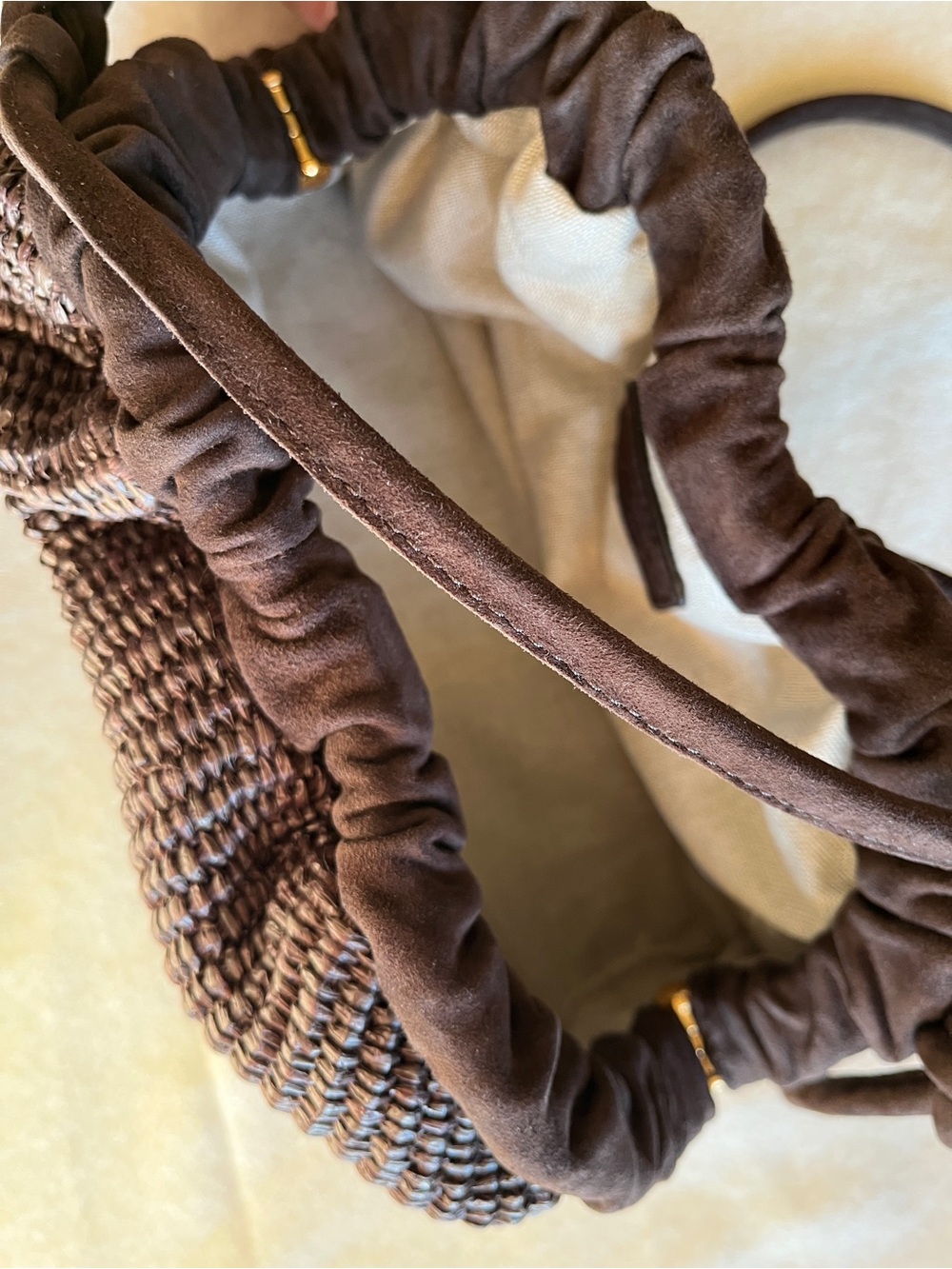 mini cloud clutch - Raffia - Picture 3 of 5